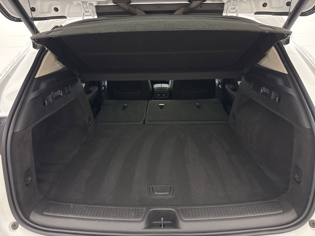 Used 2022 Buick Envision Essence w/ Technology Package I image 17