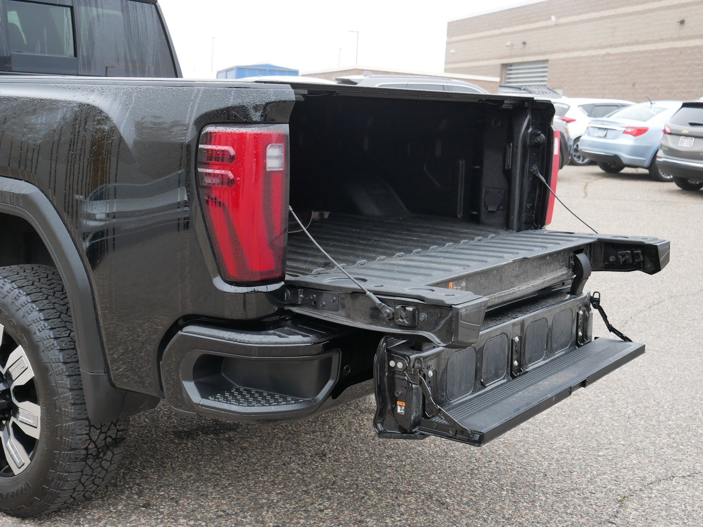 Used 2024 GMC Sierra 3500 Denali w/ Denali Reserve Package image 18