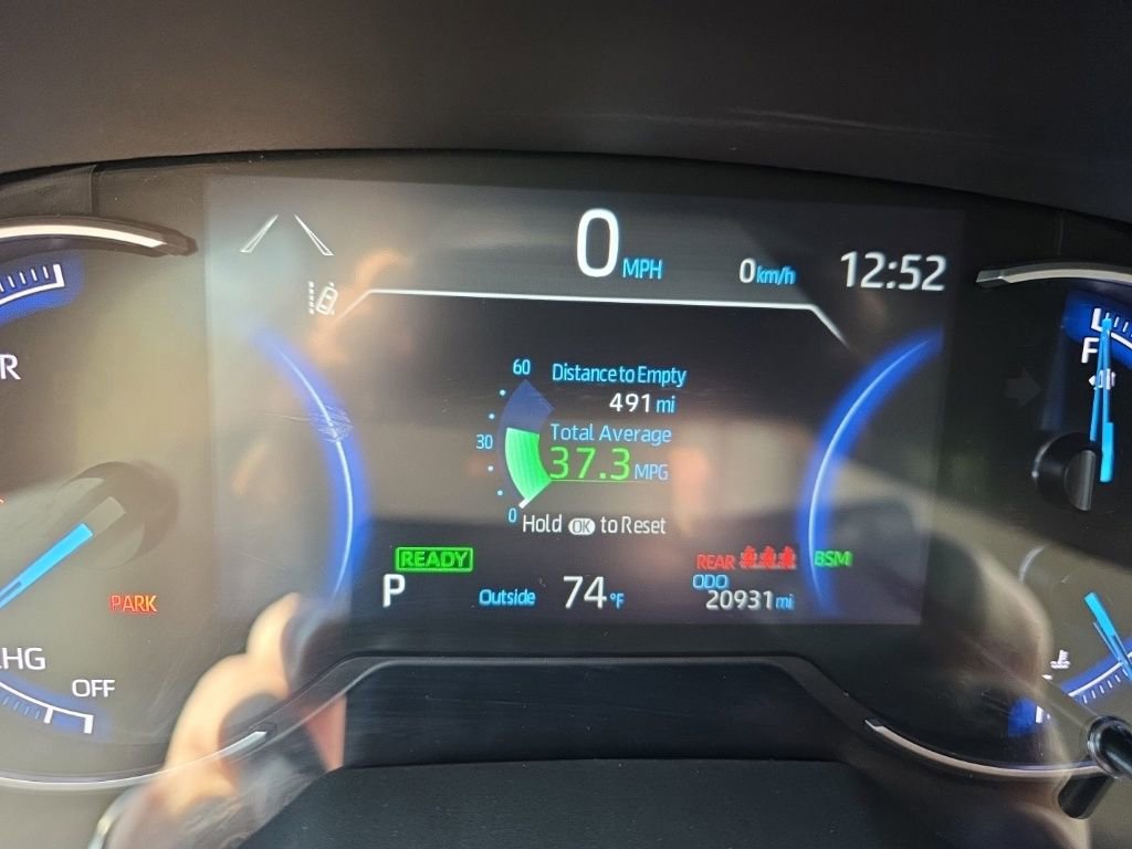 Used 2024 Toyota RAV4 XLE image 27