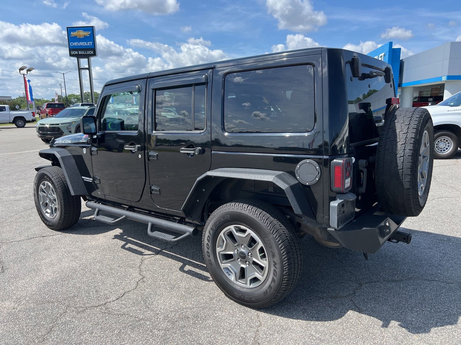 Used 2013 Jeep Wrangler Unlimited Rubicon w/ Dual Top Group AWD/4WD image 3