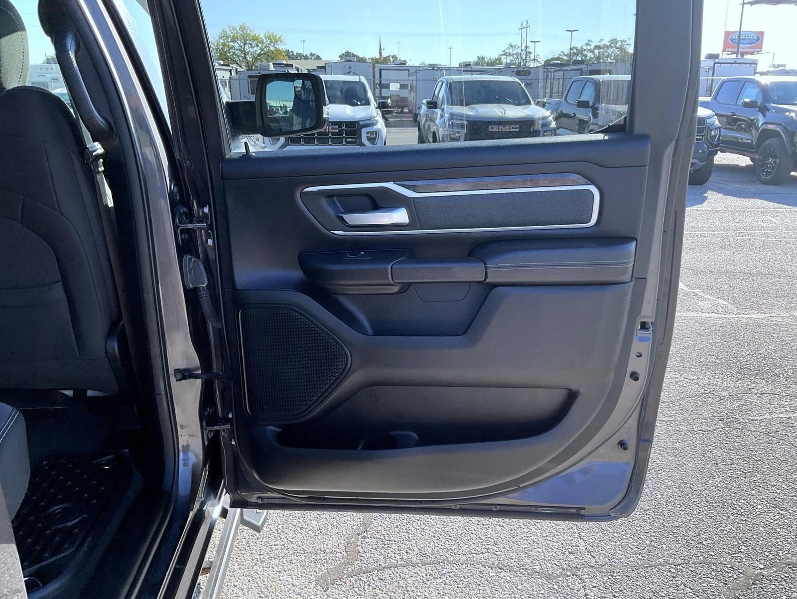 Used 2021 RAM 1500 Big Horn image 17