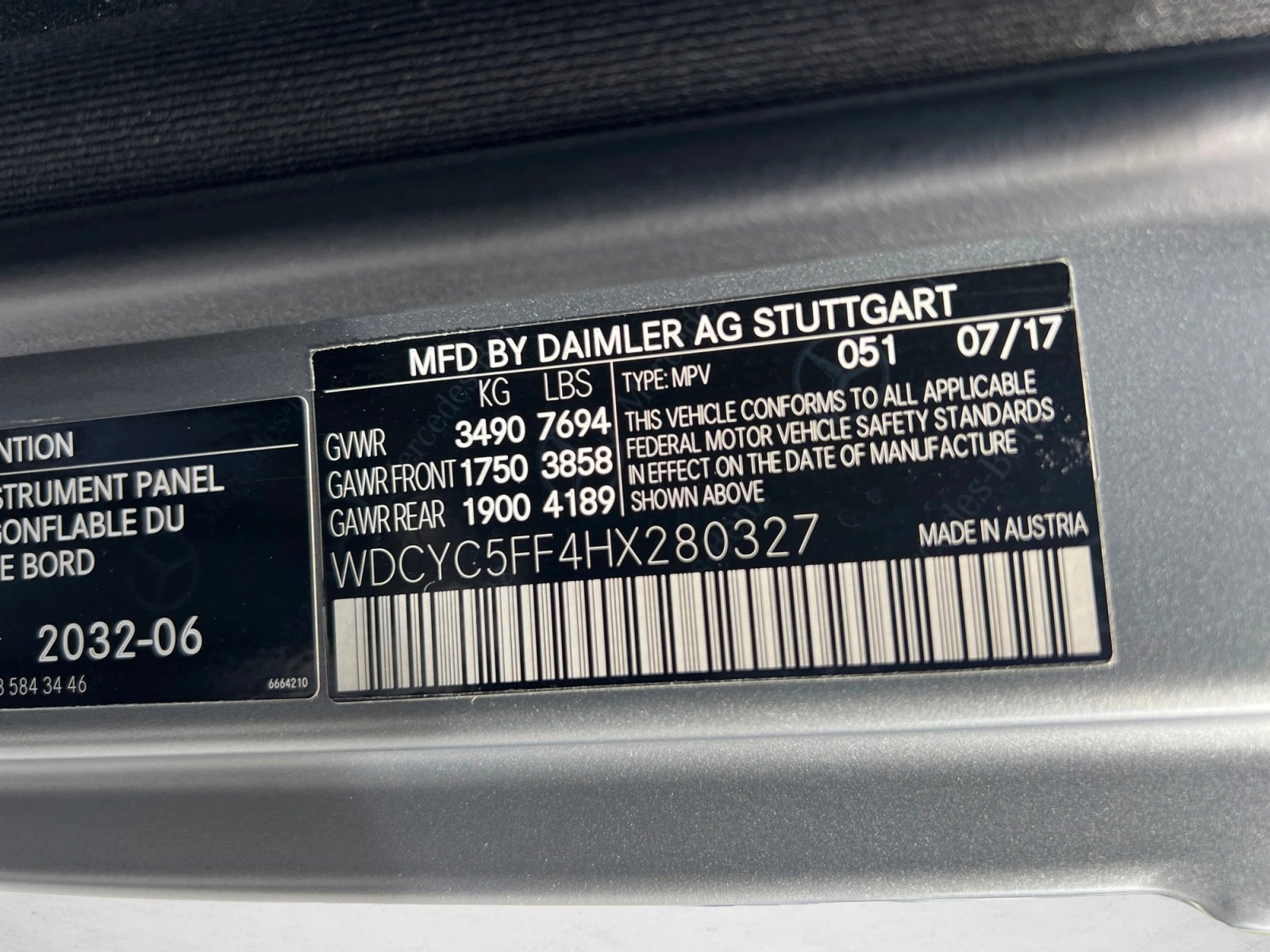 Used 2017 Mercedes-Benz G 550 Squared image 13