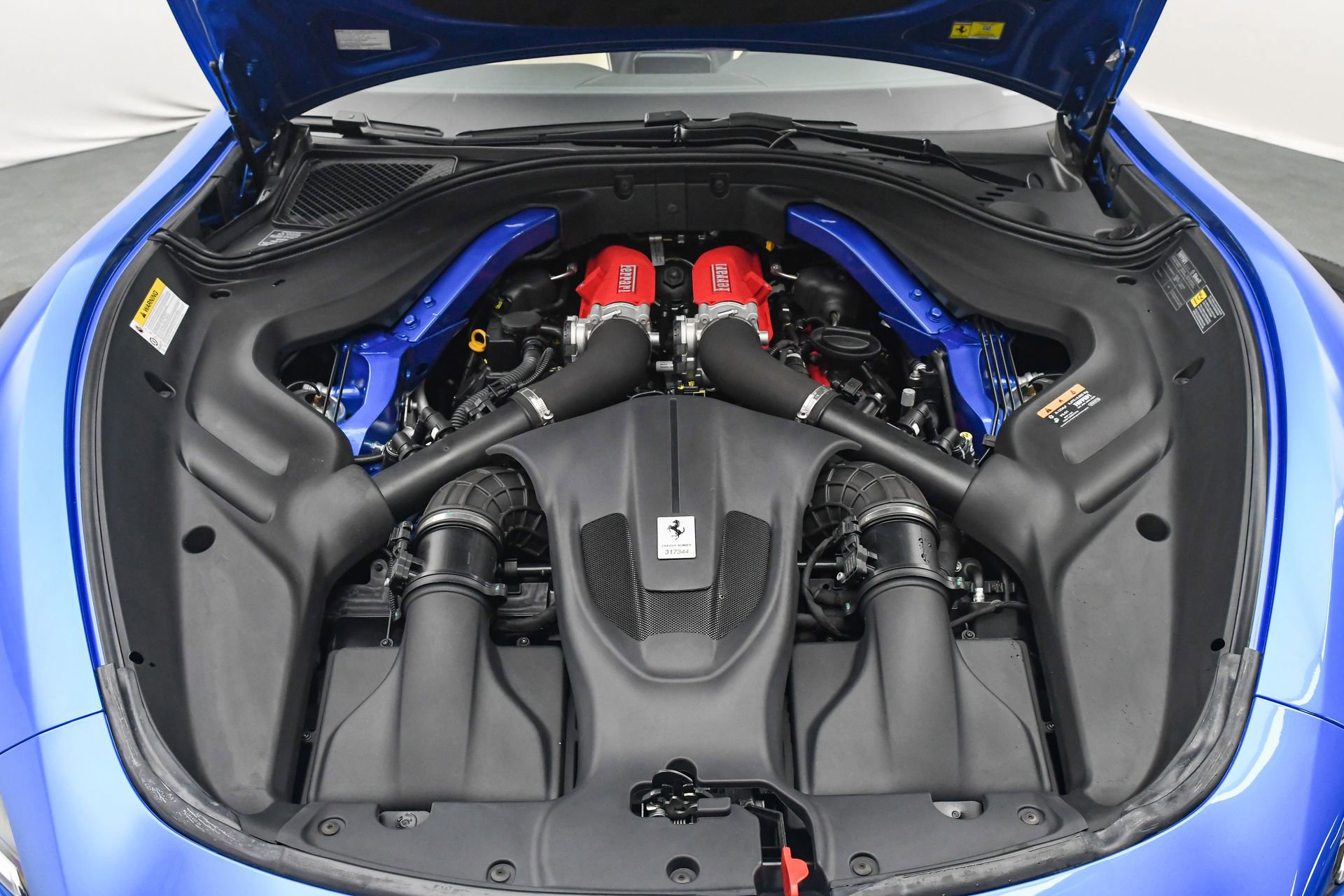 Used 2025 Ferrari Roma Spider image 32