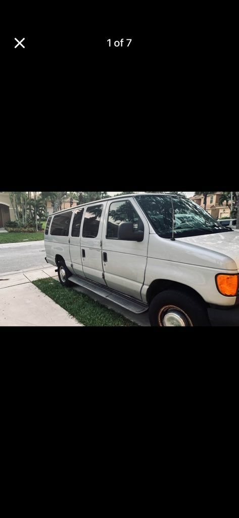 Used 2006 Ford E-350 and Econoline 350 XLT RWD image 7