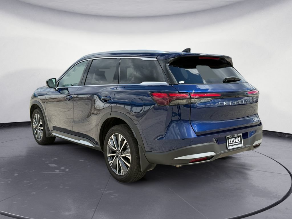 Certified 2026 INFINITI QX60 Luxe w/ Family Package AWD/4WD image 7