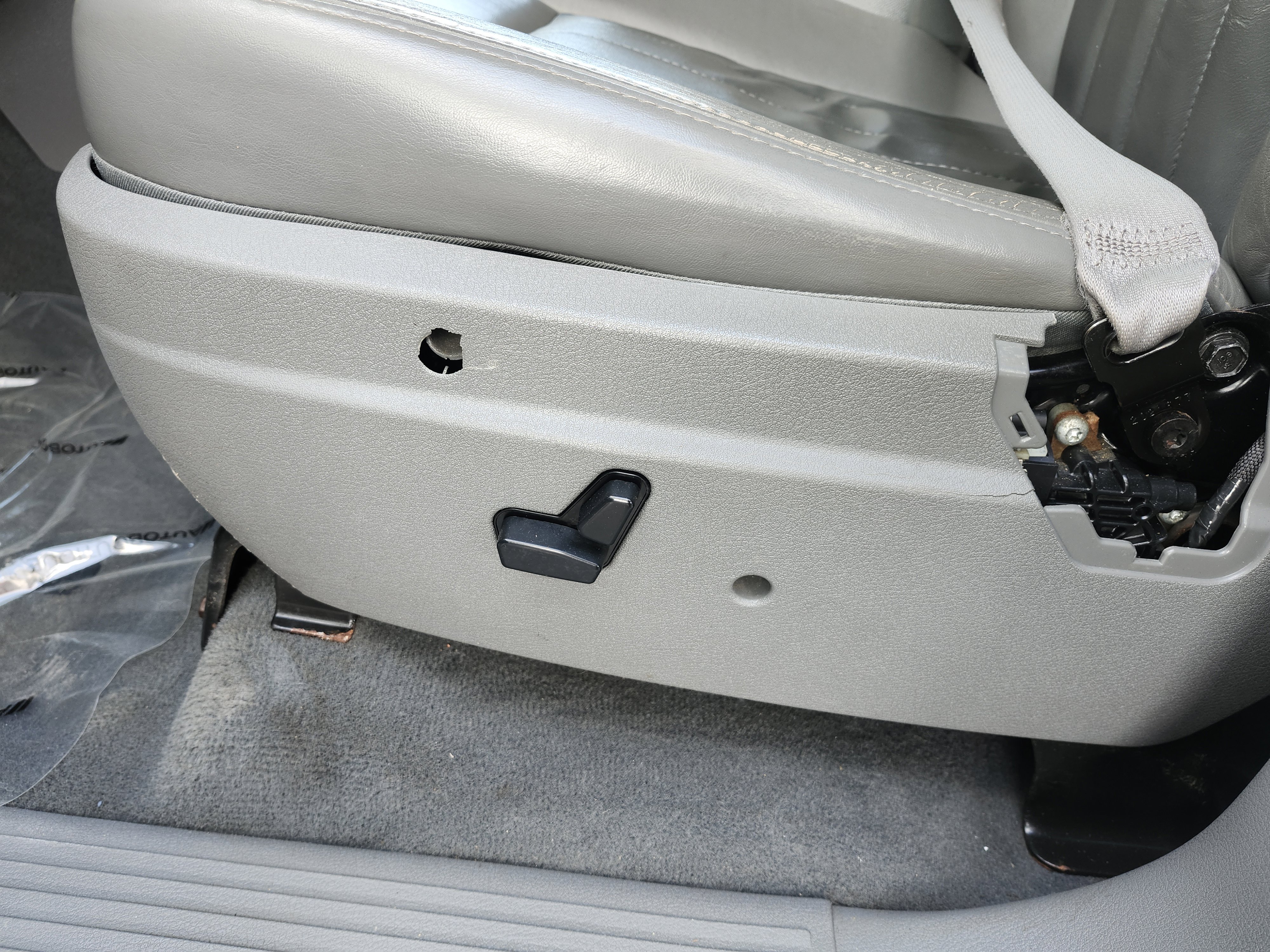 Used 2004 Dodge Durango Limited image 25