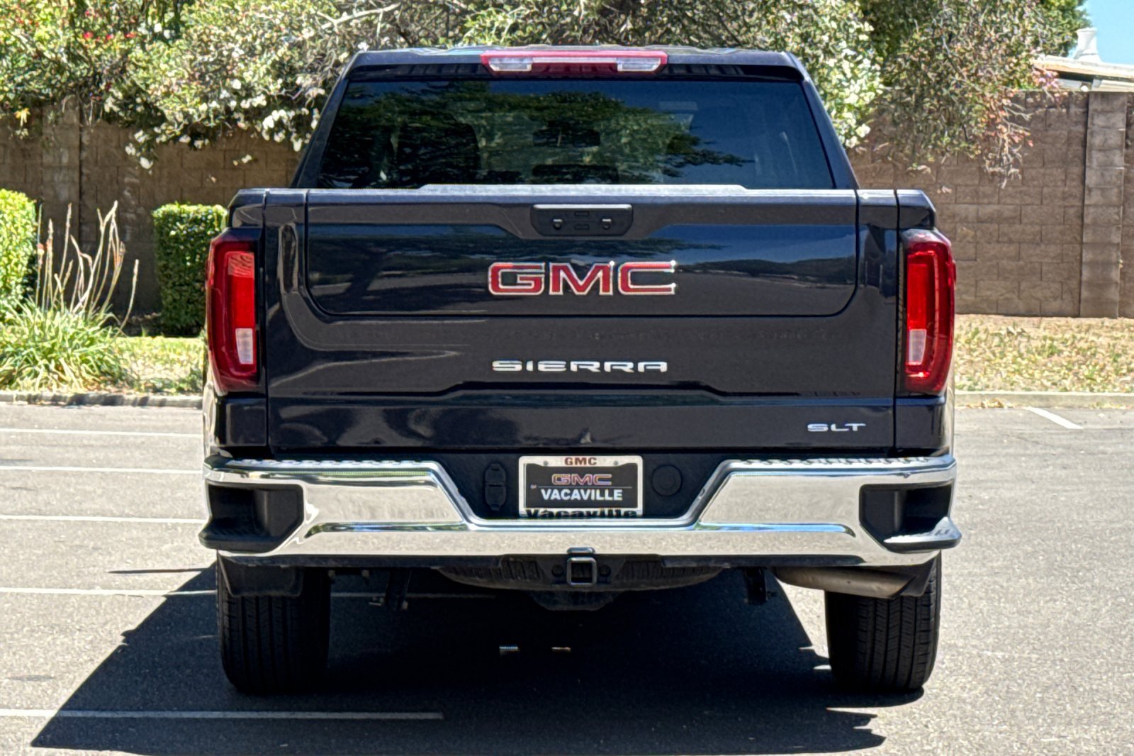 Used 2025 GMC Sierra 1500 SLT AWD/4WD image 6