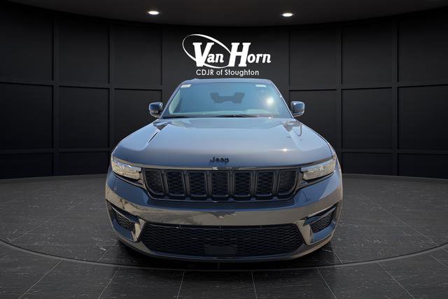 New 2025 Jeep Grand Cherokee Limited w/ Black Appearance Package image 12