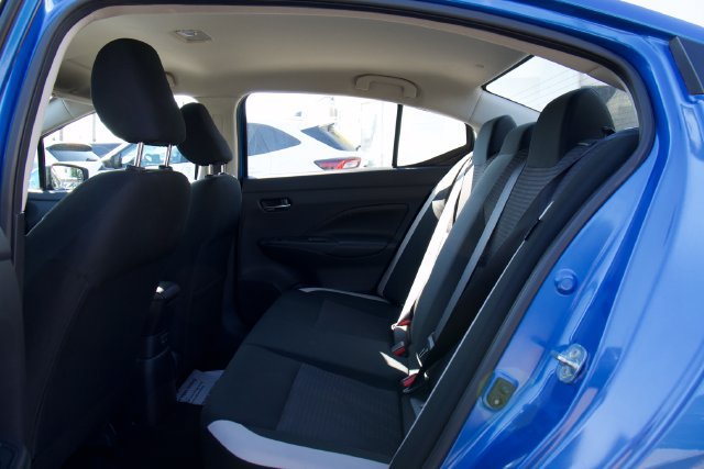 Used 2020 Nissan Versa SV FWD image 29