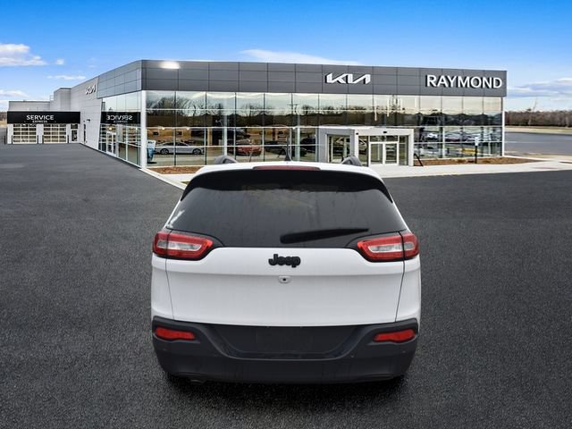 Used 2018 Jeep Cherokee Limited w/ High Altitude Package FWD image 4