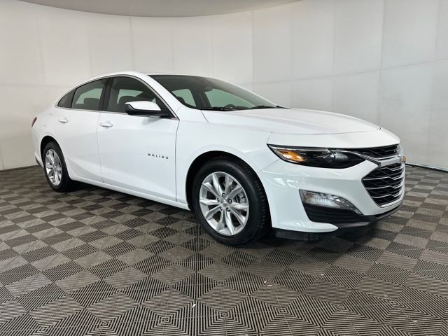 Used 2024 Chevrolet Malibu LT image 2