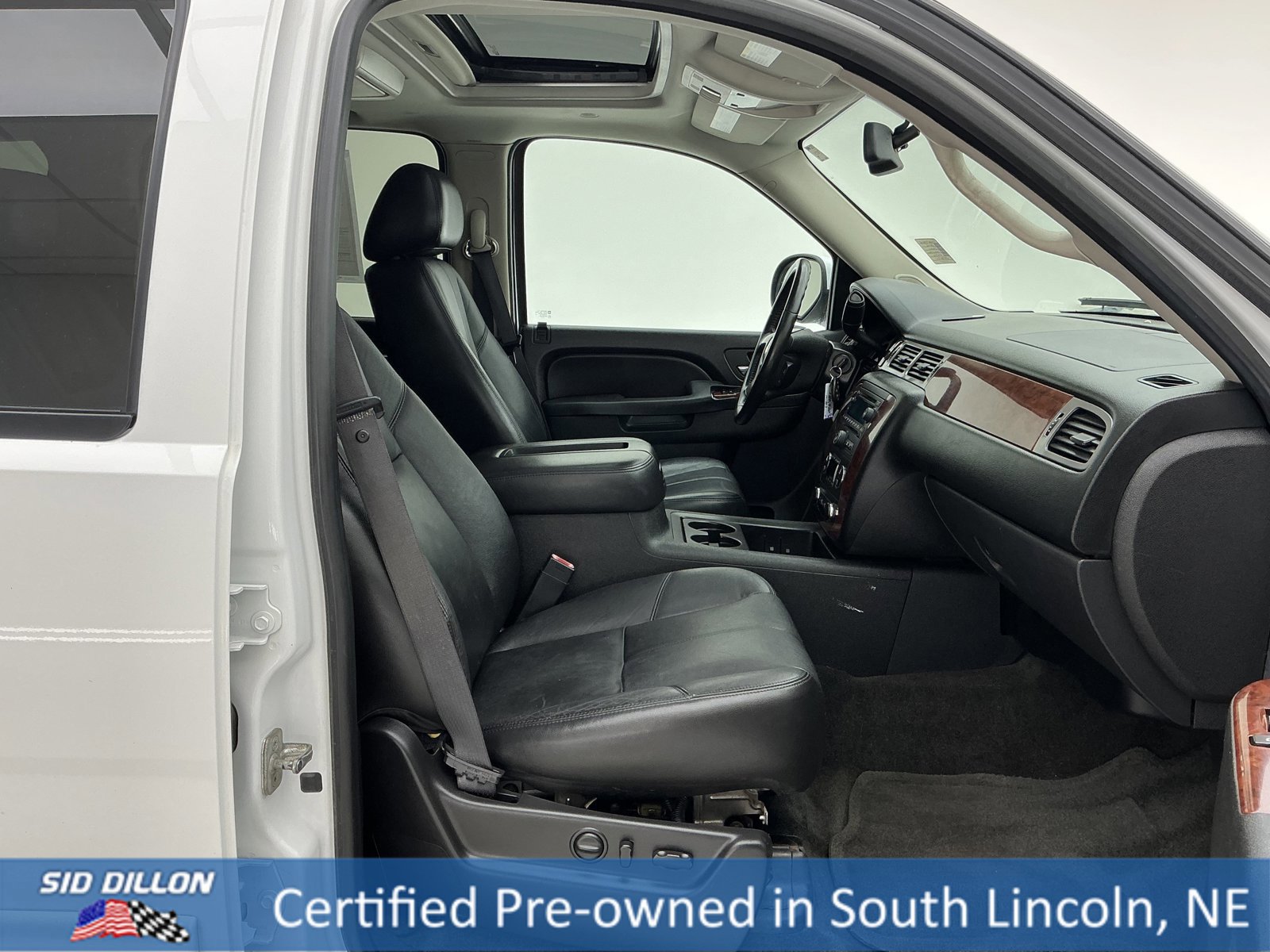 Used 2012 Chevrolet Suburban LT w/ Luxury Package image 25