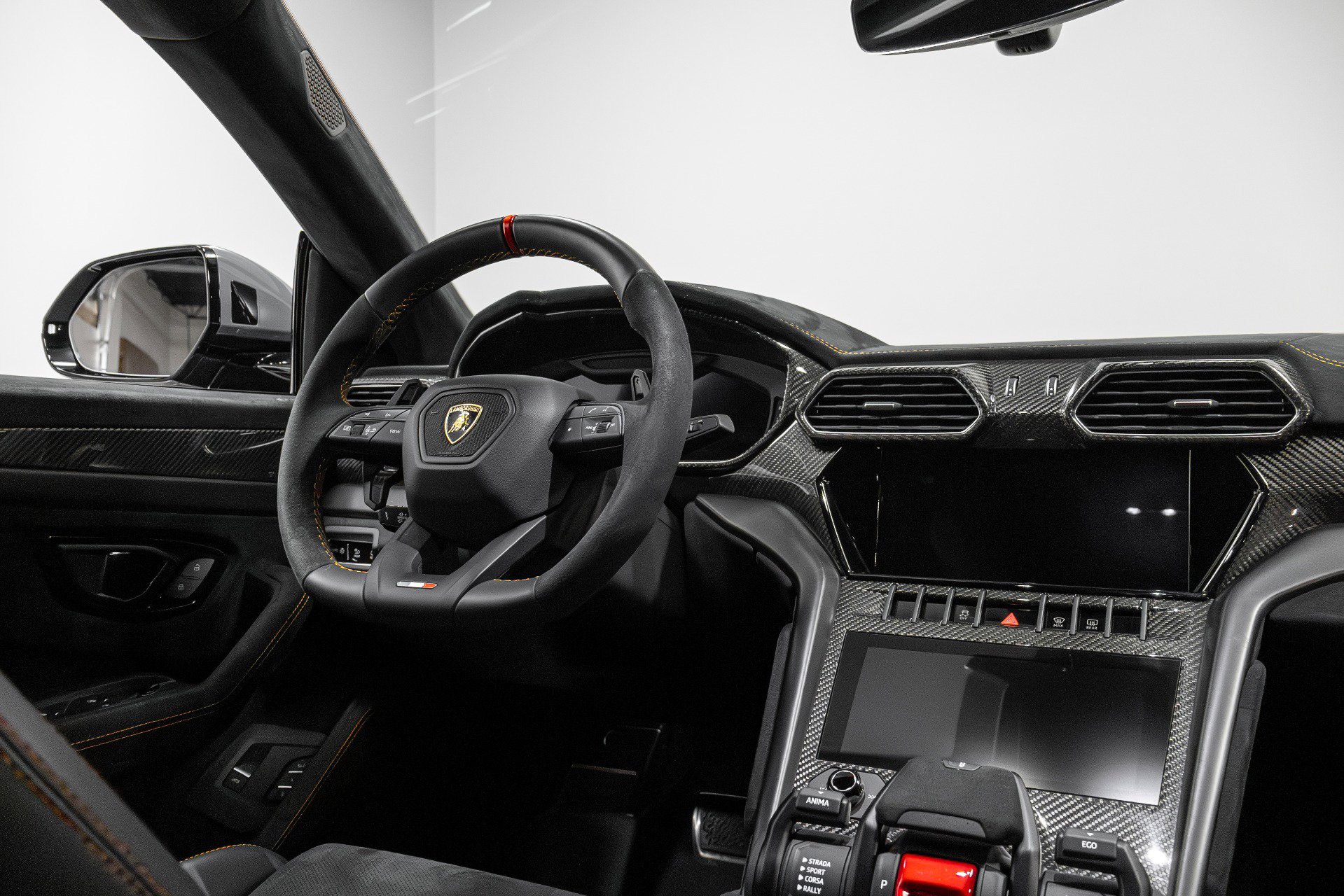 Used 2023 Lamborghini Urus Performante image 33