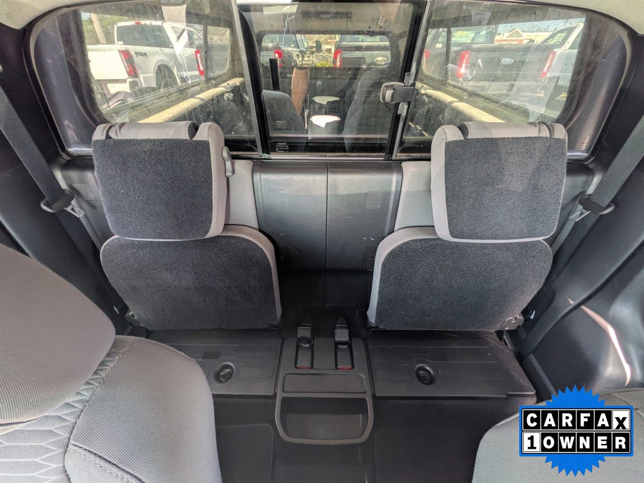 Used 2016 Toyota Tacoma SR5 w/ SR5 Appearance Package (SN) AWD/4WD image 14