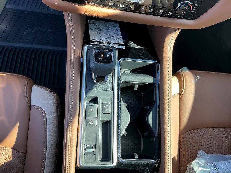 New 2026 Nissan Pathfinder Platinum image 19