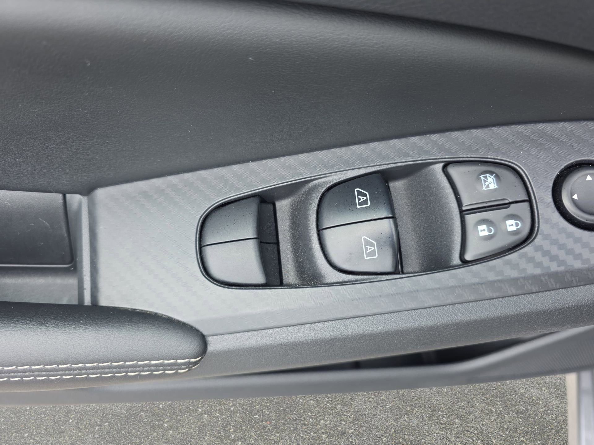 Used 2025 Nissan Altima 2.5 SV image 27