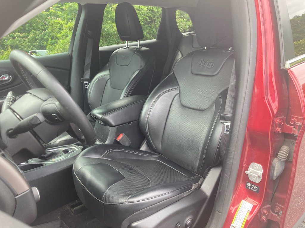 Used 2022 Jeep Cherokee Latitude Lux FWD image 6