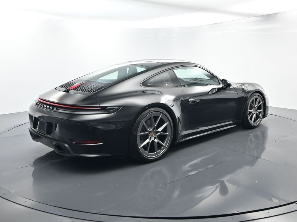 Used 2025 Porsche 911 Carrera image 15