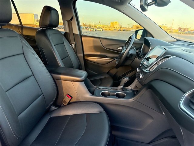 Used 2021 Chevrolet Equinox Premier image 32