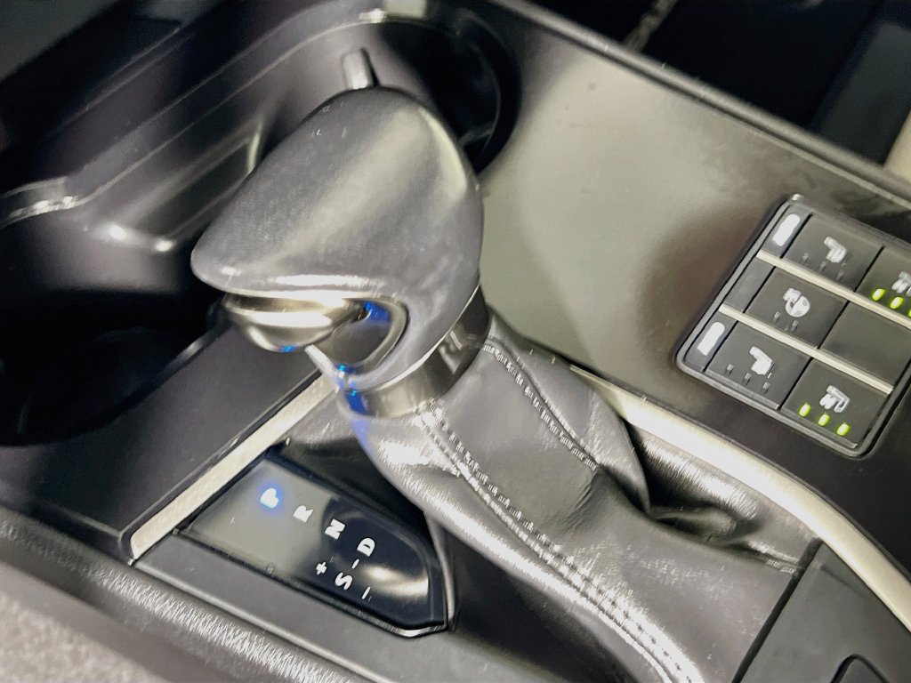 Used 2023 Lexus UX 250h FWD w/ Accessory Package (Z1) image 23