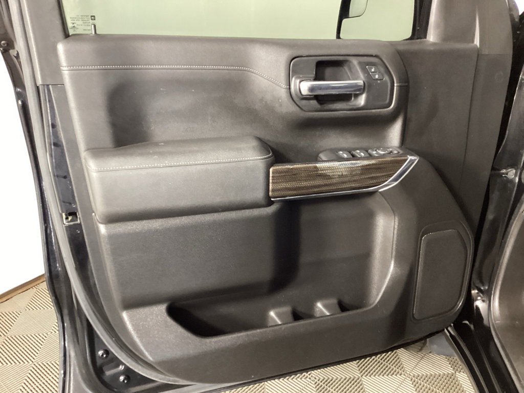 Used 2021 Chevrolet Silverado 1500 LT Trail Boss w/ Bed Protection Package AWD/4WD image 15