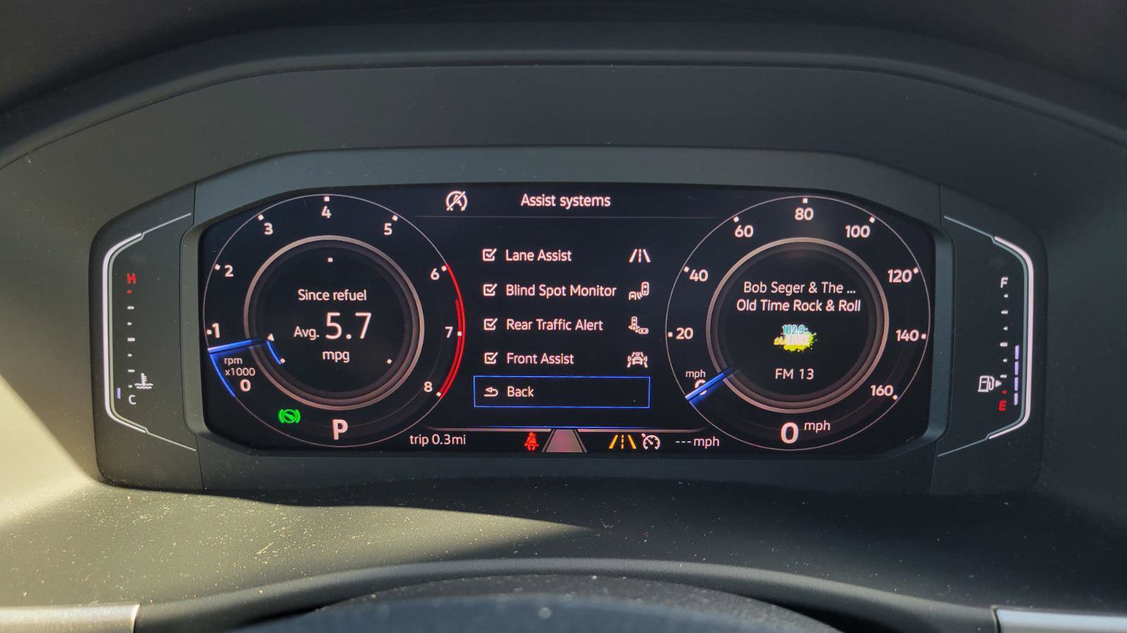 Used 2019 Volkswagen Atlas SEL Premium image 24