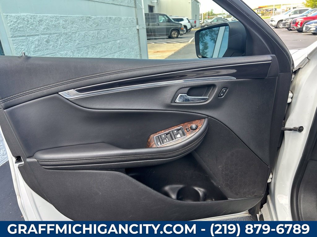 Used 2014 Chevrolet Impala LT FWD image 13