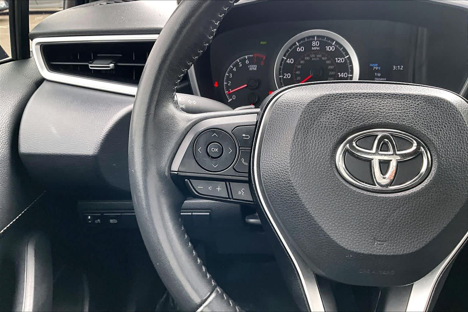 Certified 2022 Toyota Corolla SE w/ SE Preferred Package FWD image 23