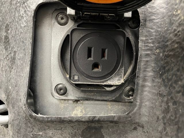 Certified 2024 Chevrolet Silverado 1500 Custom image 15