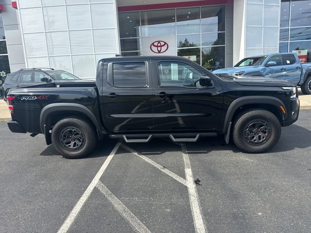 Used 2025 Nissan Frontier PRO-4X w/ Tow Package AWD/4WD image 2