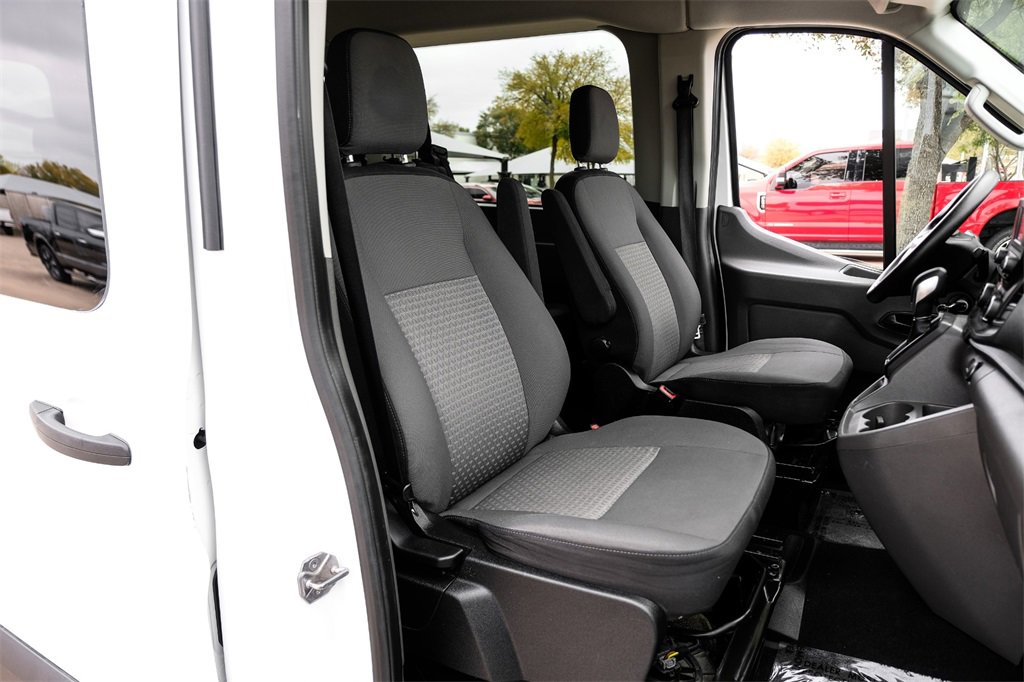 Used 2021 Ford Transit 350 XLT image 32