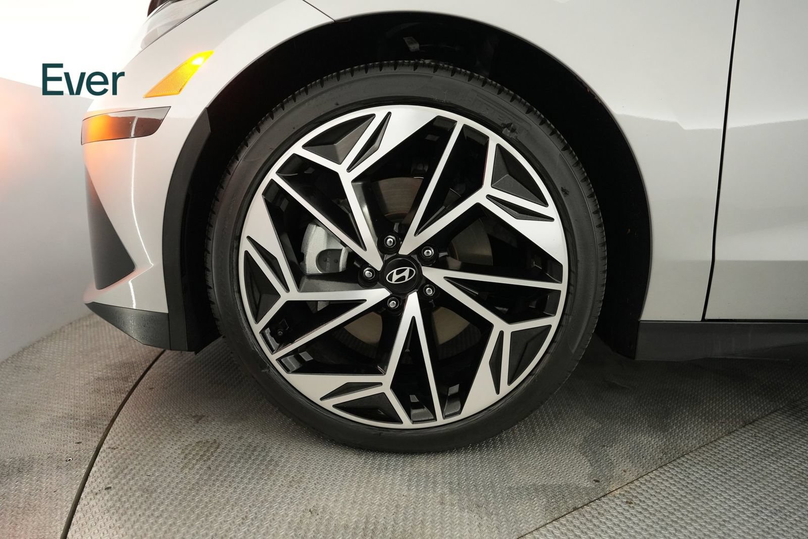 Used 2024 Hyundai Ioniq 6 SEL RWD image 19