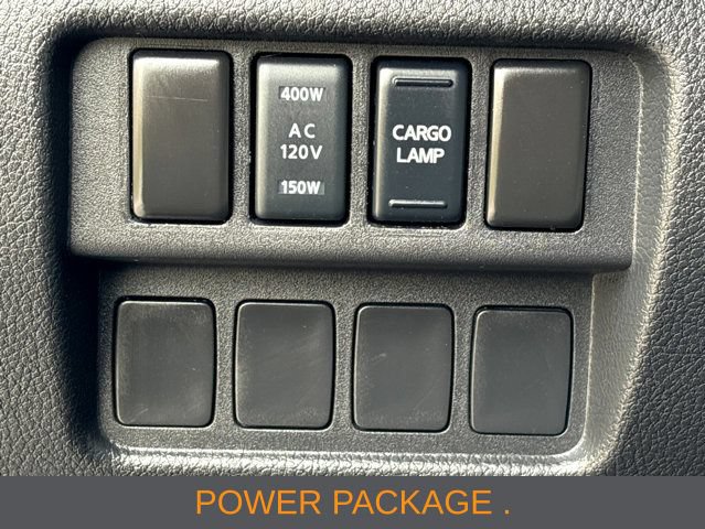 Used 2019 Nissan Titan SV w/ SV Convenience Package AWD/4WD image 11