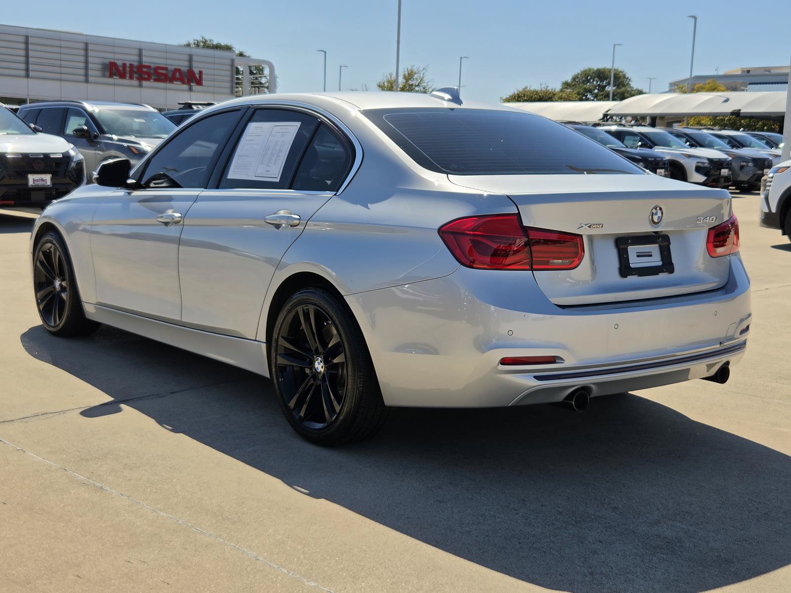 Used 2016 BMW 340i xDrive Sedan AWD/4WD image 7
