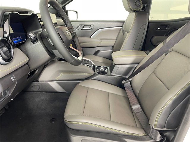 New 2026 Chevrolet Colorado ZR2 w/ Technology Package image 2