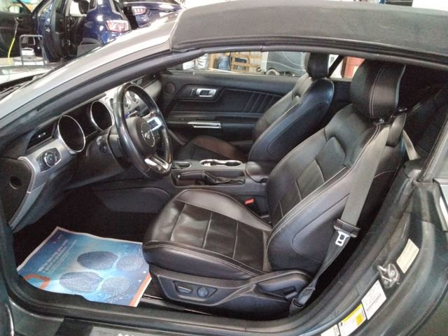 Used 2021 Ford Mustang Premium RWD image 9