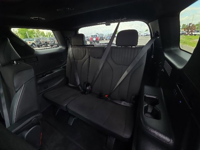 Used 2025 Hyundai Palisade Calligraphy AWD/4WD image 18