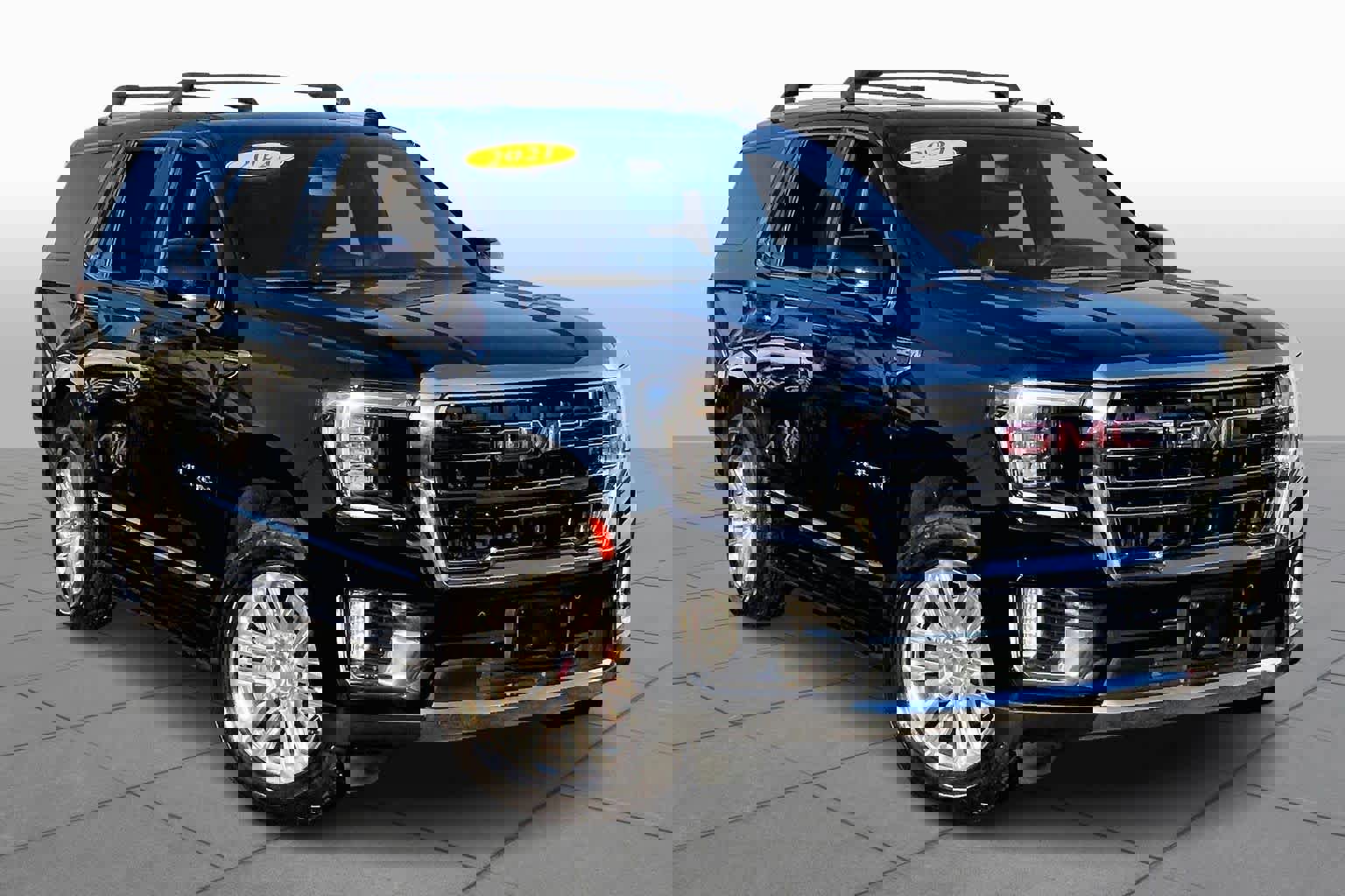 Used 2021 GMC Yukon SLT w/ SLT Luxury Plus Package image 2