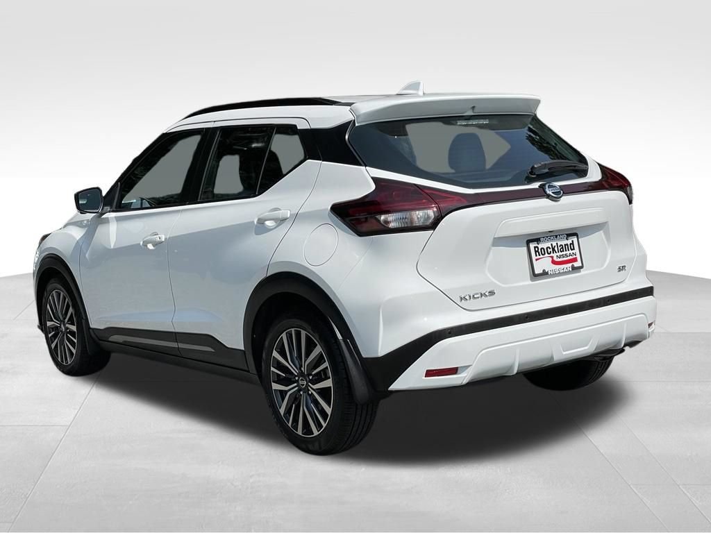 Certified 2021 Nissan Kicks SR w/ SR Premium Package FWD image 5