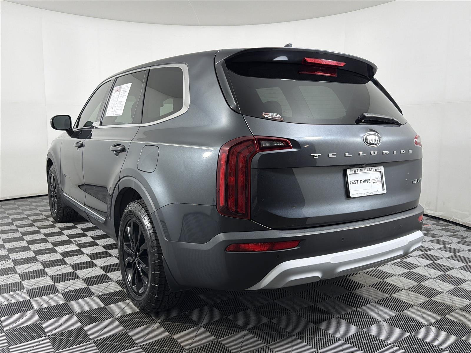 Used 2021 Kia Telluride LX FWD image 4