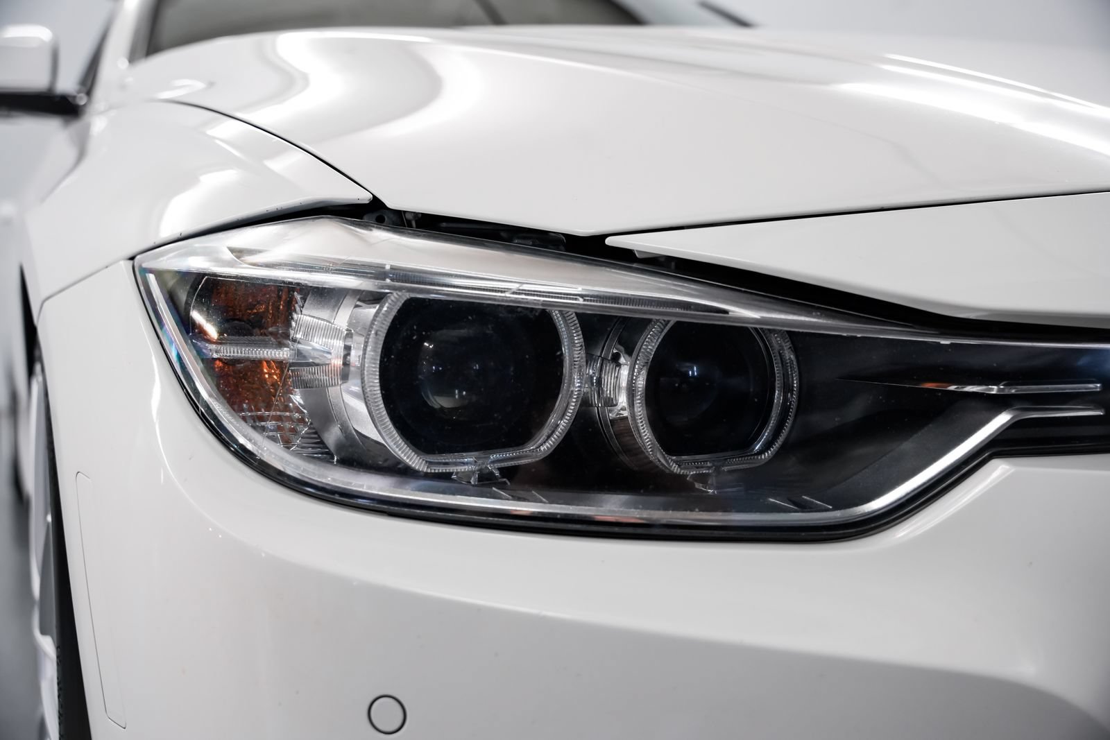 Used 2015 BMW 328d xDrive Wagon AWD/4WD image 45