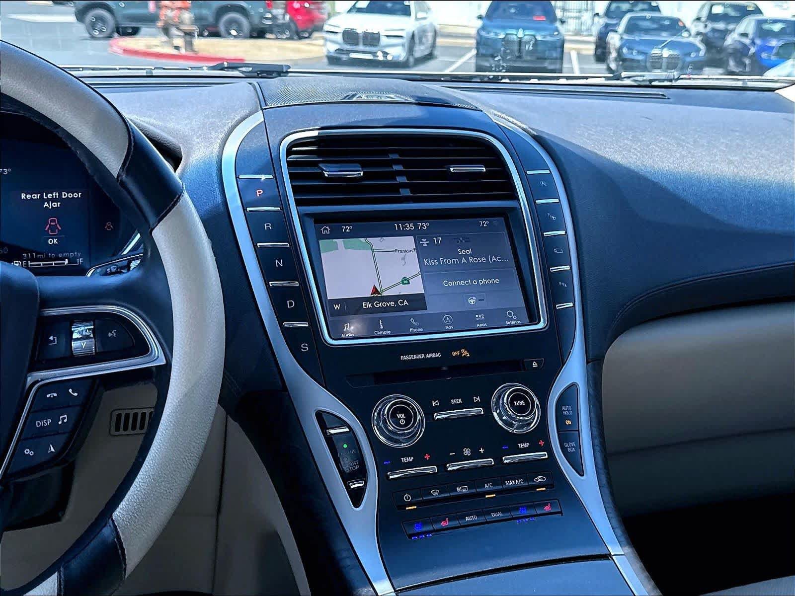 Used 2020 Lincoln Nautilus Reserve FWD image 12