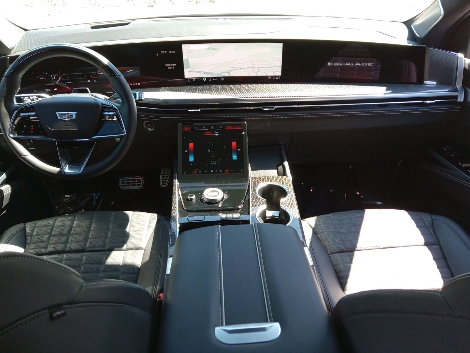 Used 2025 Cadillac Escalade V w/ LPO, ONYX Package image 15