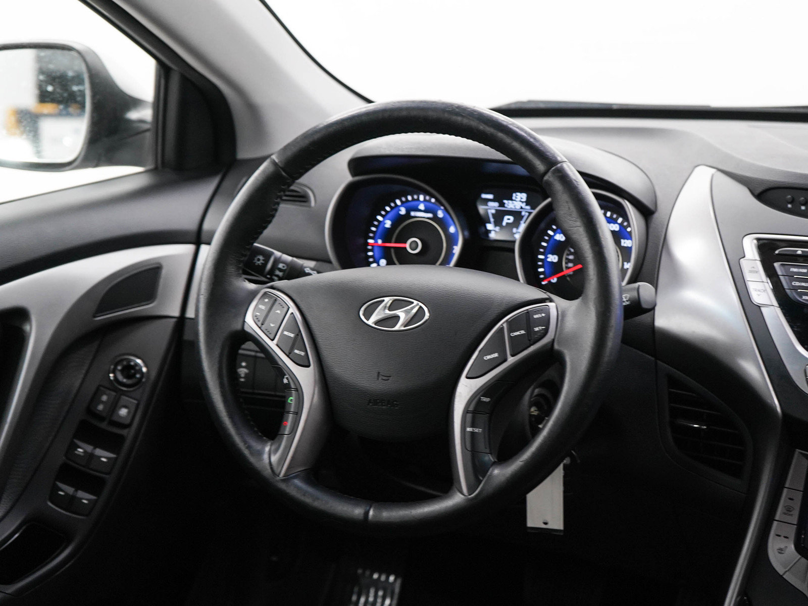 Used 2013 Hyundai Elantra Limited FWD image 14