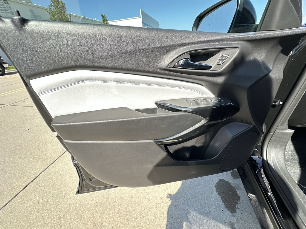 New 2026 Chevrolet Trax LT w/ LT Convenience Package FWD image 20