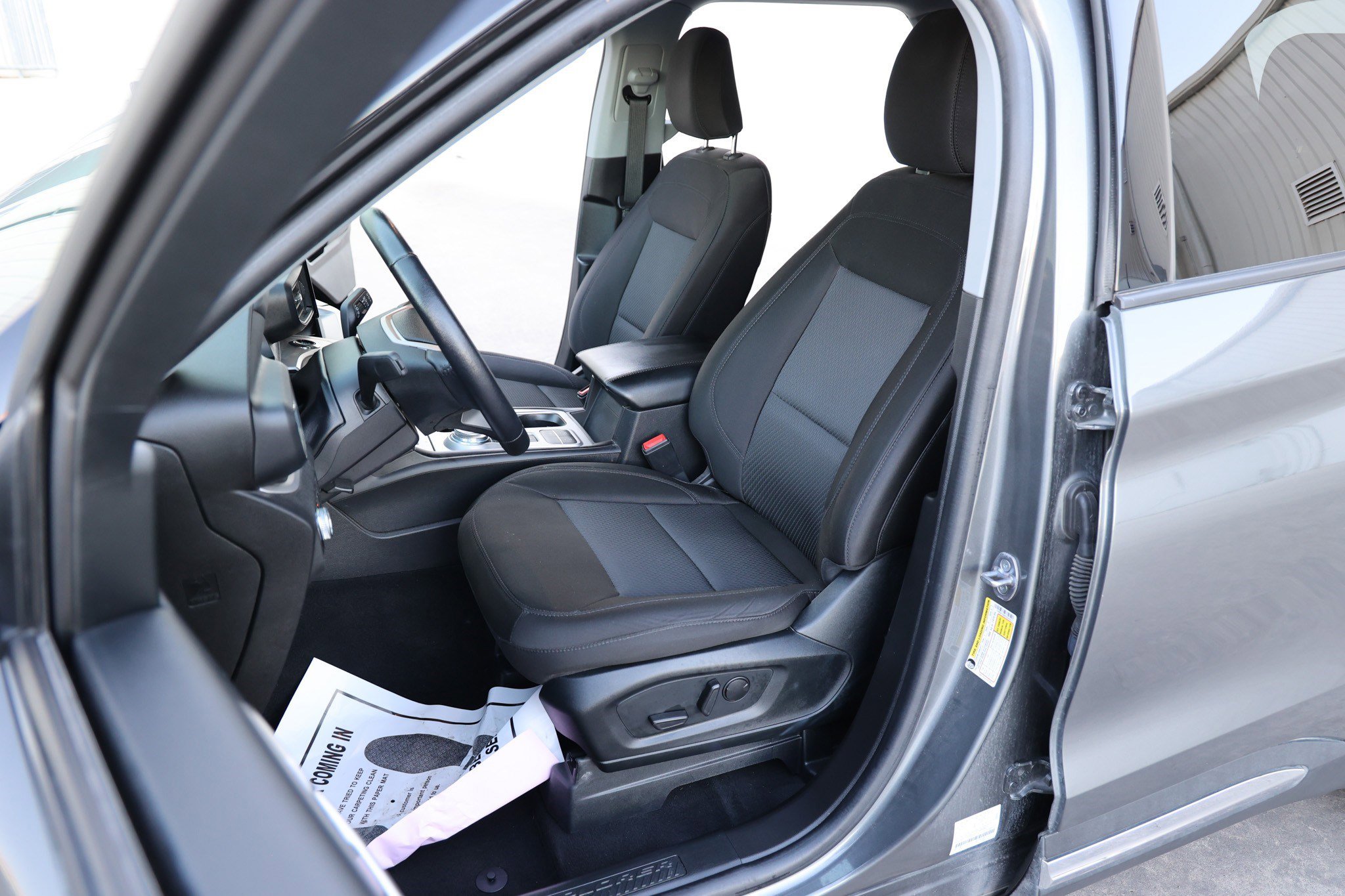 Used 2023 Ford Explorer XLT image 42