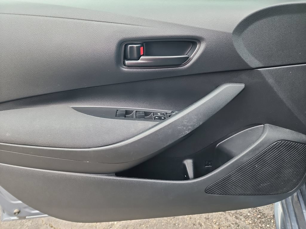 Used 2023 Toyota Corolla LE FWD image 13