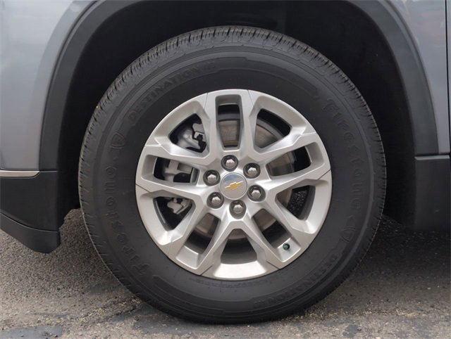 Used 2021 Chevrolet Traverse LT image 31