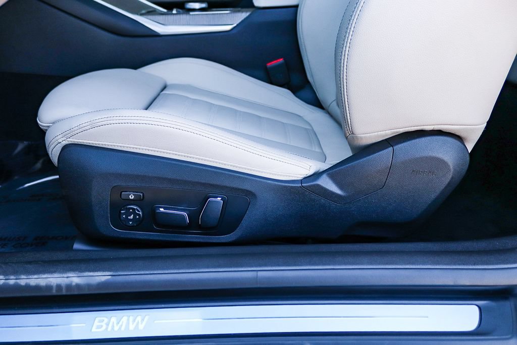 Used 2025 BMW 430i Coupe w/ Premium Package RWD image 22