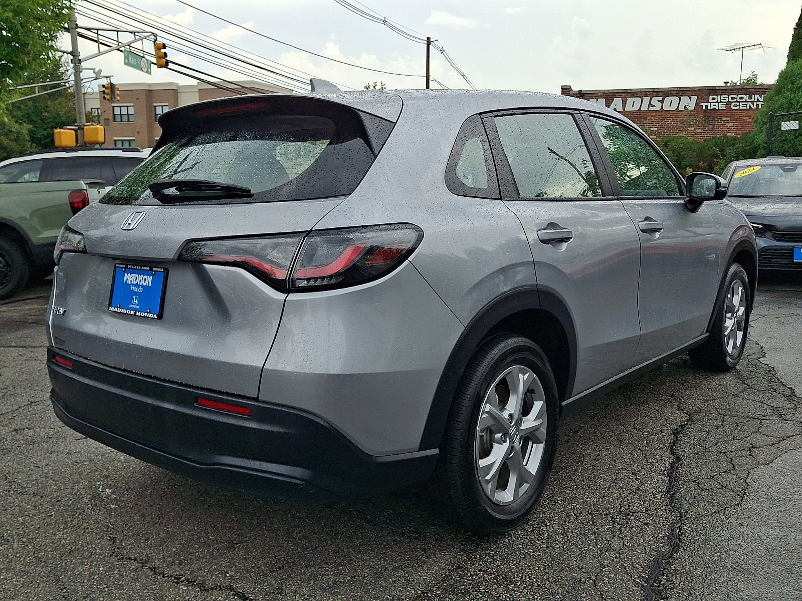 Used 2024 Honda HR-V LX image 4